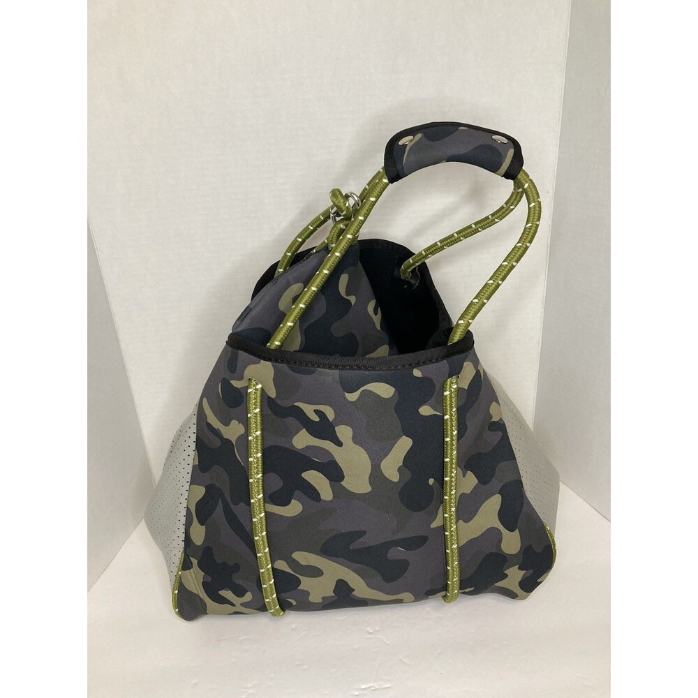 Camo Tote Neoprene Pink Orange Gym Bag Carryon Travel Overnight Satchel - Picture 6 of 11
